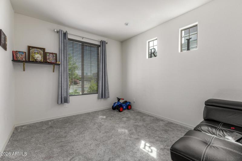 Front office/flex room