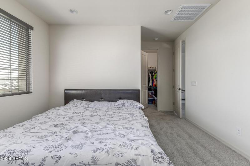 Bedroom 5 w/Full bath (upstairs)