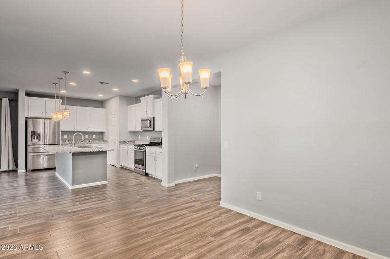 08 Desert Moon 12158