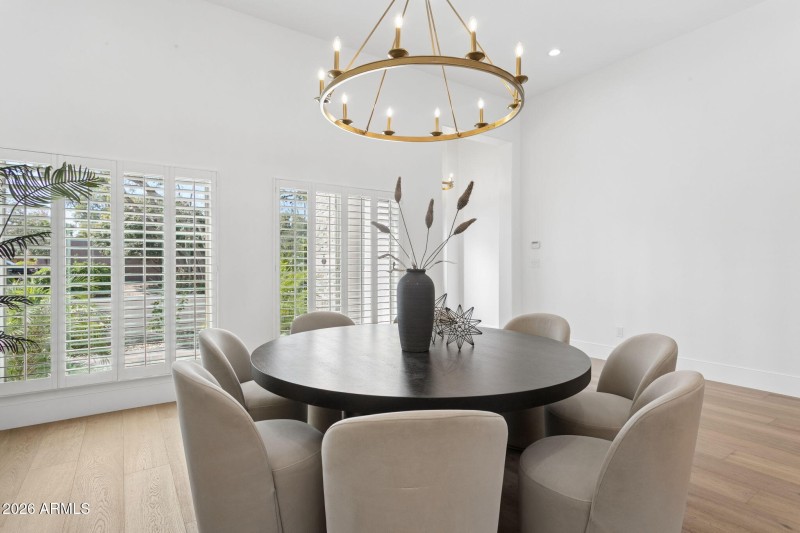 10-web-or-mls-8713-n-80th-pl