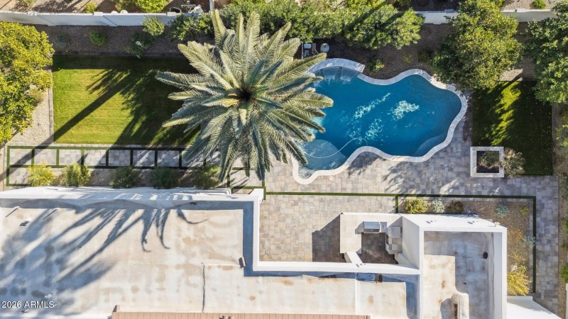 33-web-or-mls-8713-n-80th-pl