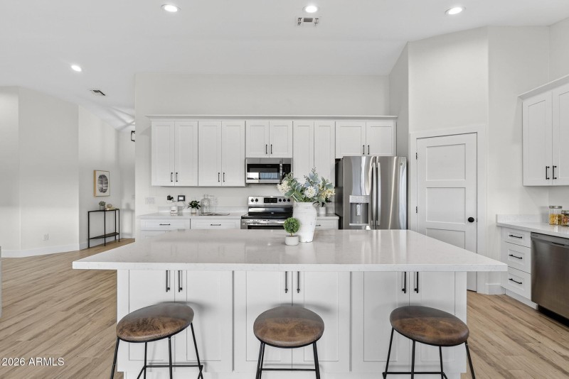 17-web-or-mls-043W Moon Dust Trl