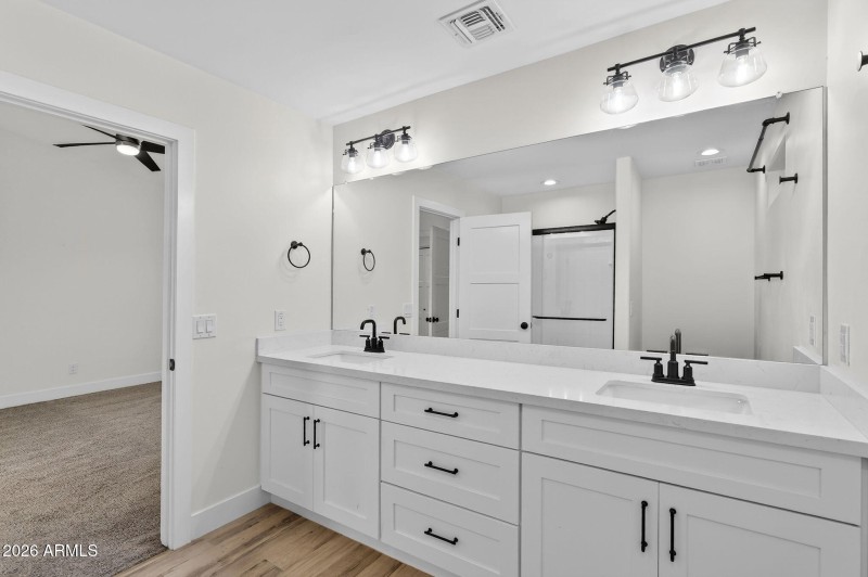 27-web-or-mls-049W Moon Dust Trl