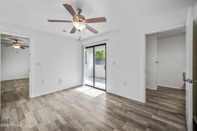 10-3065N67A122-ocupix-