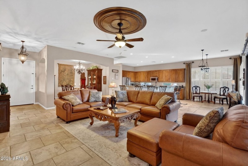 12-web-or-mls-38E Dubois Ave