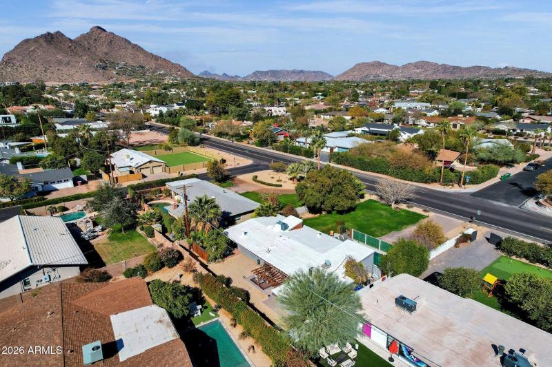 31-web-or-mls-6929-e-chaparral-rd