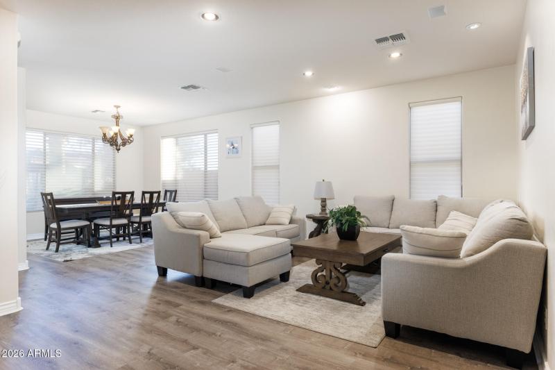 311 W Blue Lagoon - Living Room