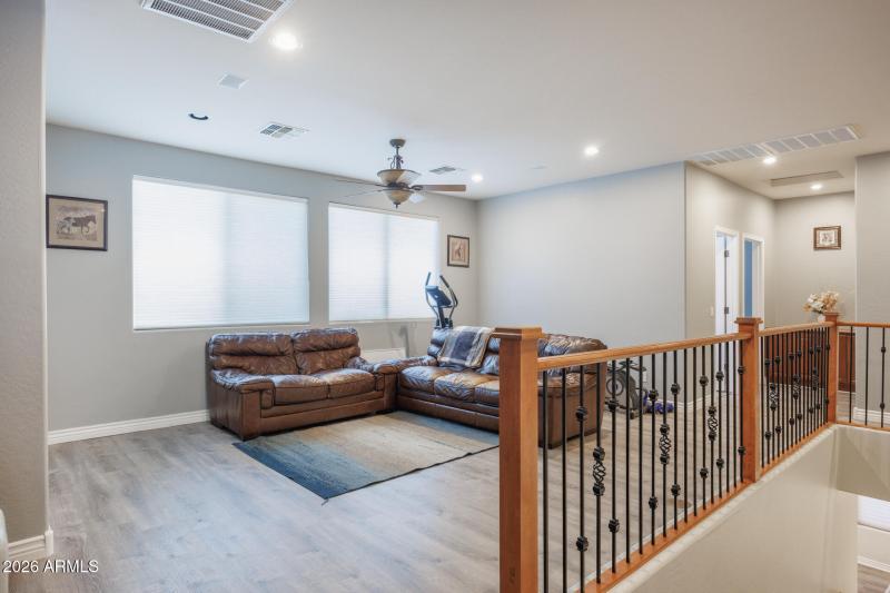 311 W Blue Lagoon - Loft