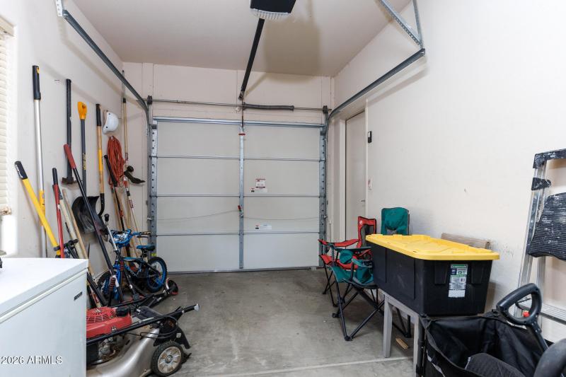 311 W Blue Lagoon - Small Garage View