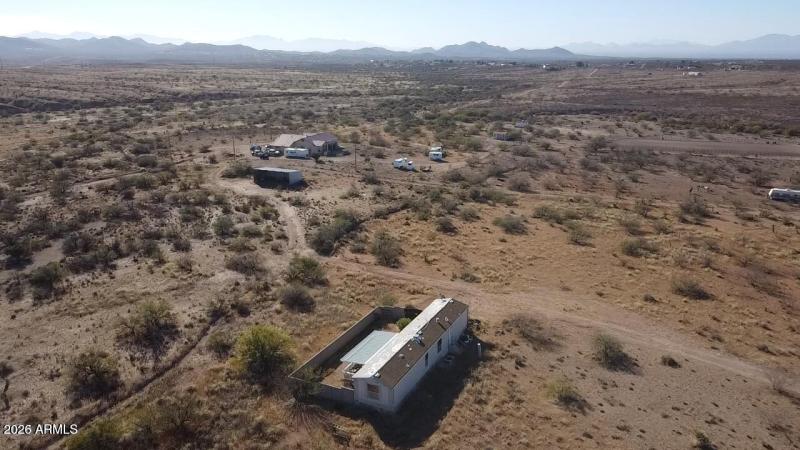 20251215230106857112000000-o