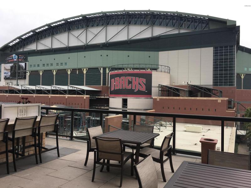 OUTDOOR LOUNGE NEXT TO BALL PARK