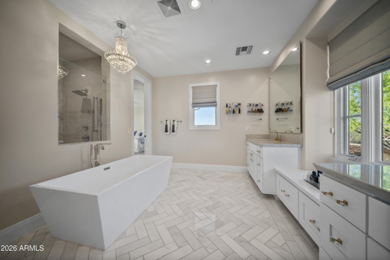 Bubbles & Wine by Candlelight