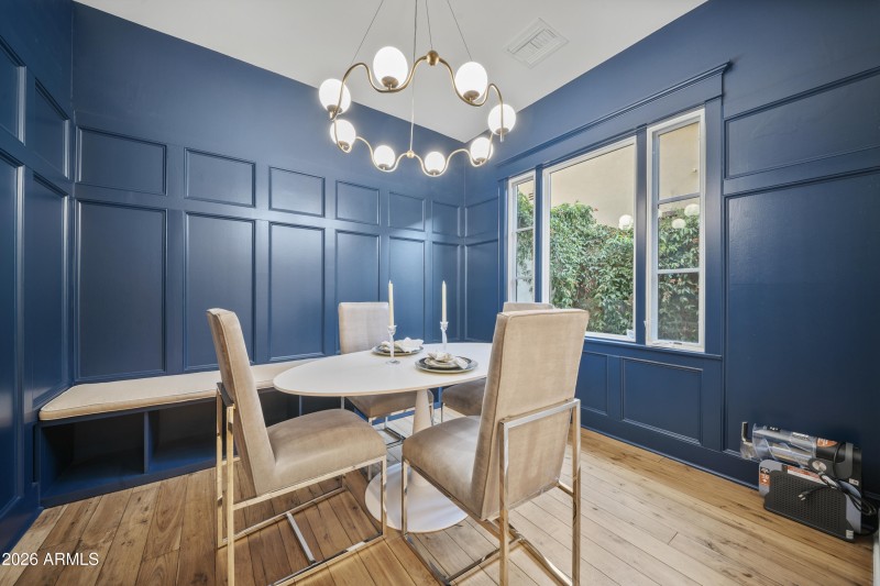 Private Breakfast / Dining Room