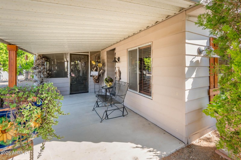 3508 E Beverly Ln - MLS-8