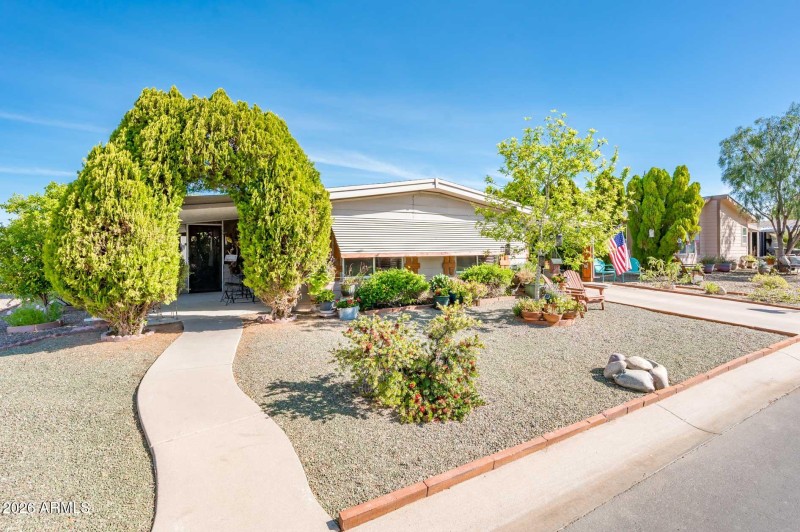 3508 E Beverly Ln - MLS-5