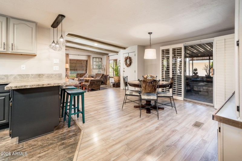 3508 E Beverly Ln - MLS-16