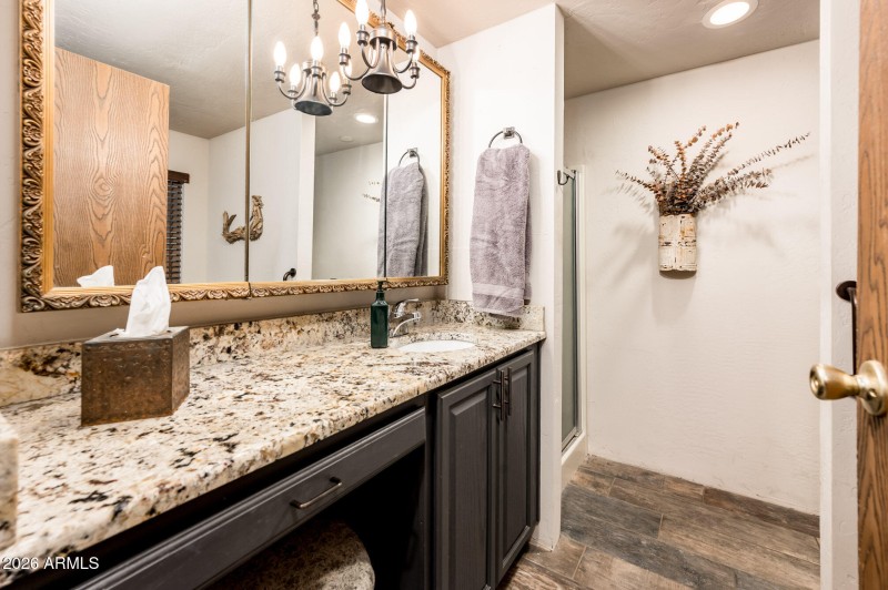 3508 E Beverly Ln - MLS-27