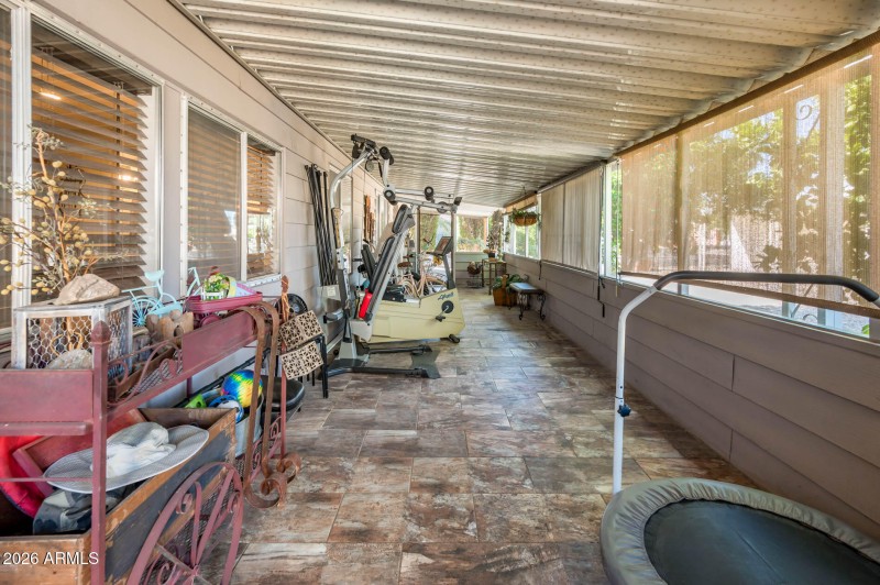 3508 E Beverly Ln - MLS-40