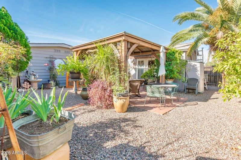 3508 E Beverly Ln - MLS-47