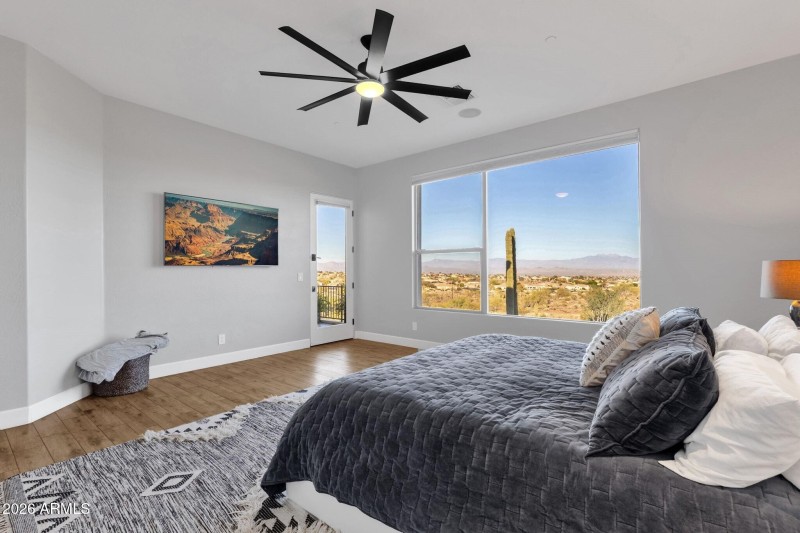 025_Primary Bedroom II