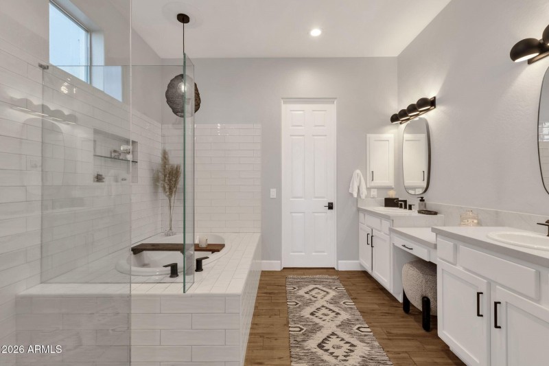 027_Primary Bathroom