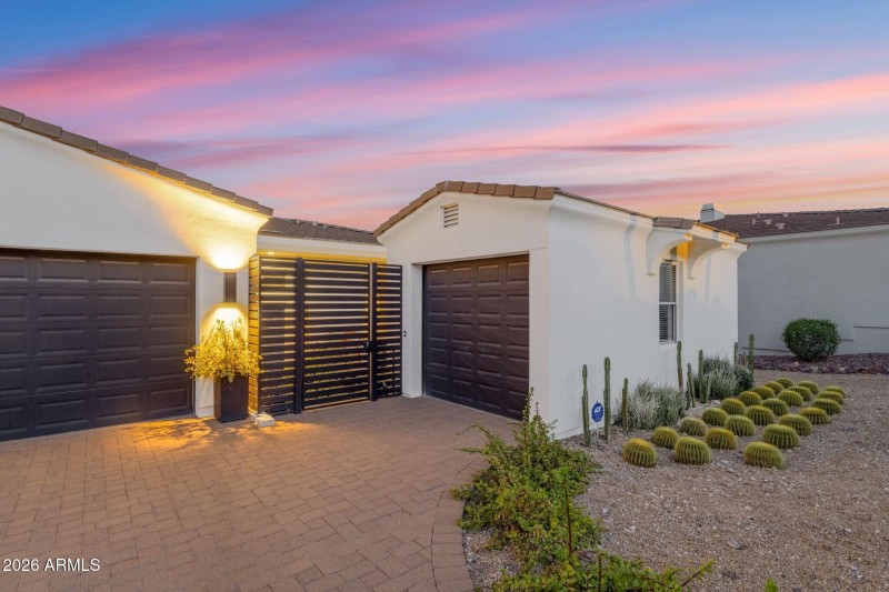 068_Front Of House Lights II