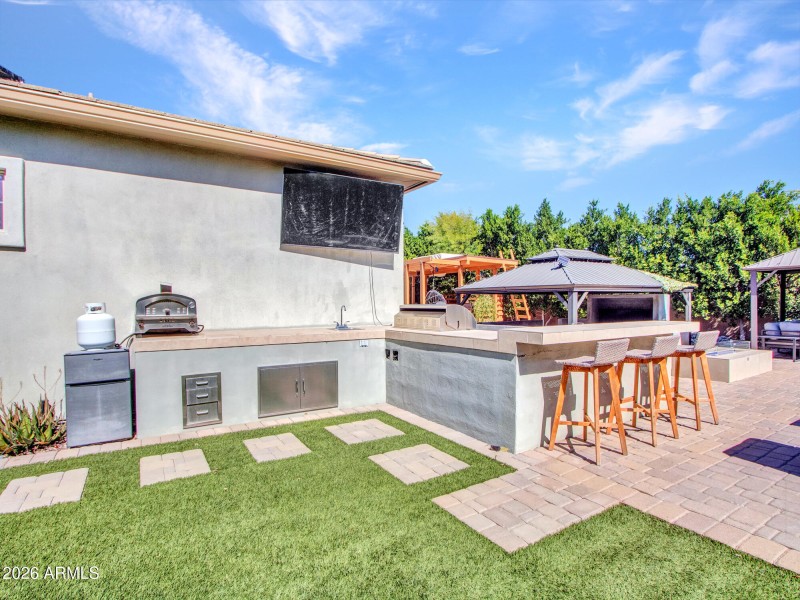 18-outdoor-kitchen-(2)