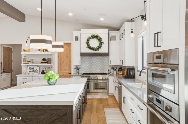 13_5302 n 68th pl-13