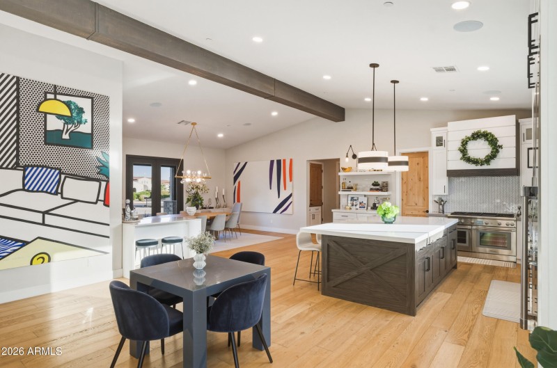 14_5302 n 68th pl-14