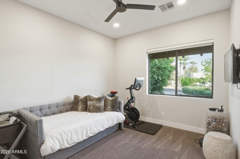 36_5302 n 68th pl-36