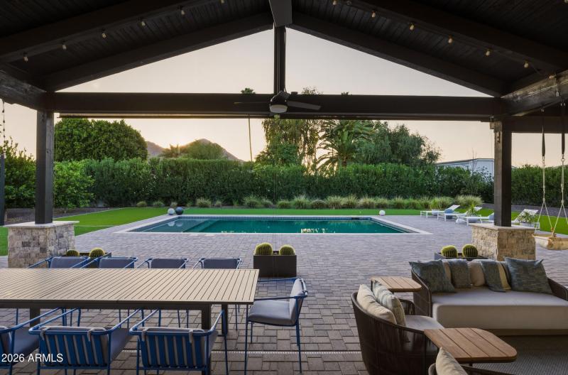 37_5302 n 68th pl-37