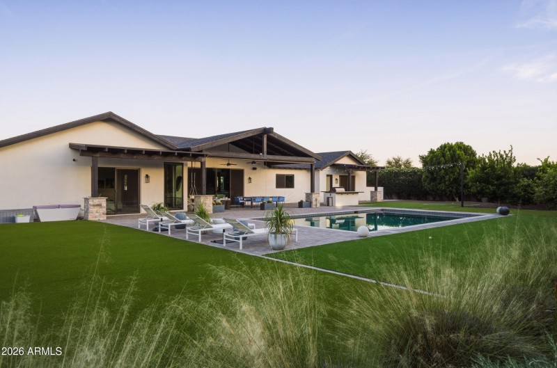 41_5302 n 68th pl-41