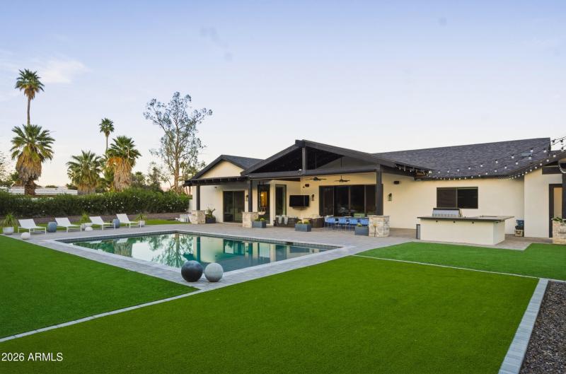 43_5302 n 68th pl-43