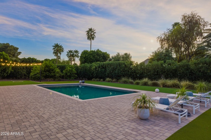 54_5302 n 68th pl-54