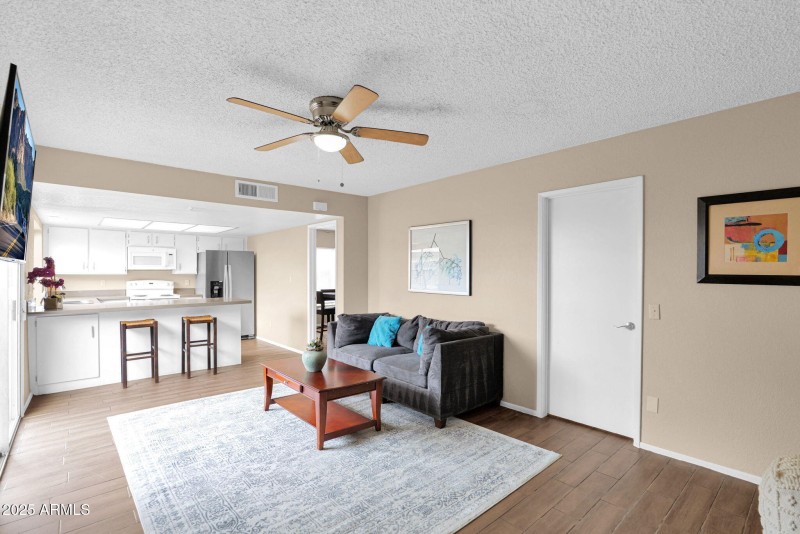 y22-web-or-mls-P1326911