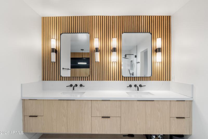 048_Primary Bathroom