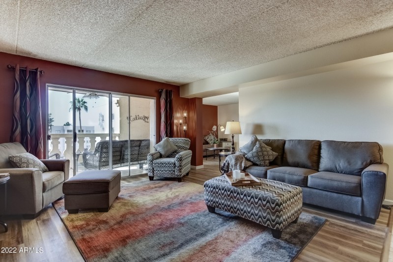 7940 E Cambelback Rd #512-3