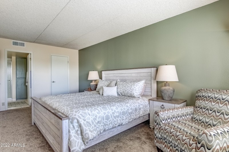 7940 E Cambelback Rd #512-21