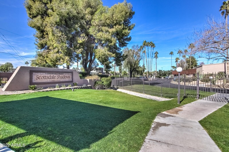 7940 E Cambelback Rd #512-35