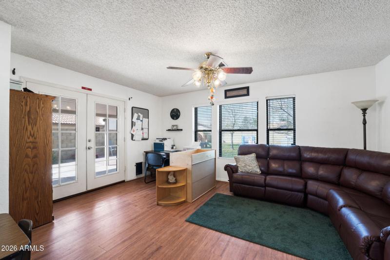 006__5424 E Emerald Ave