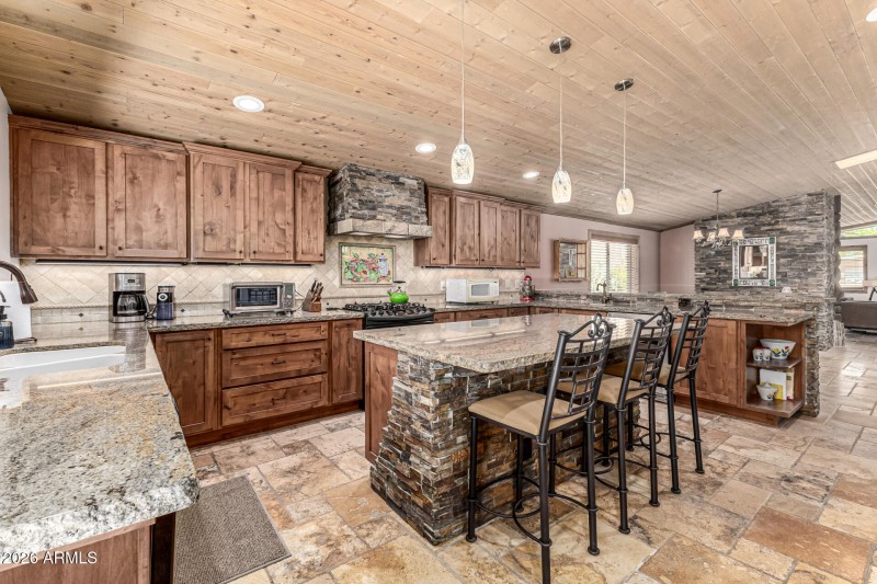 Spacious - Open Flow