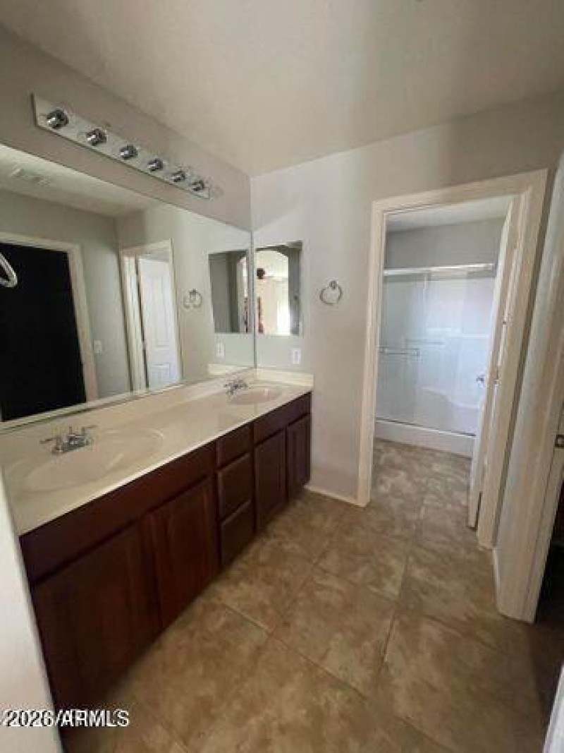 20220429175854996380000000-o