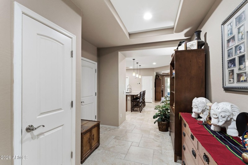 003__2482 W Arroyo Way