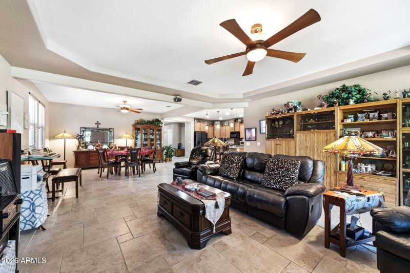 005__2482 W Arroyo Way