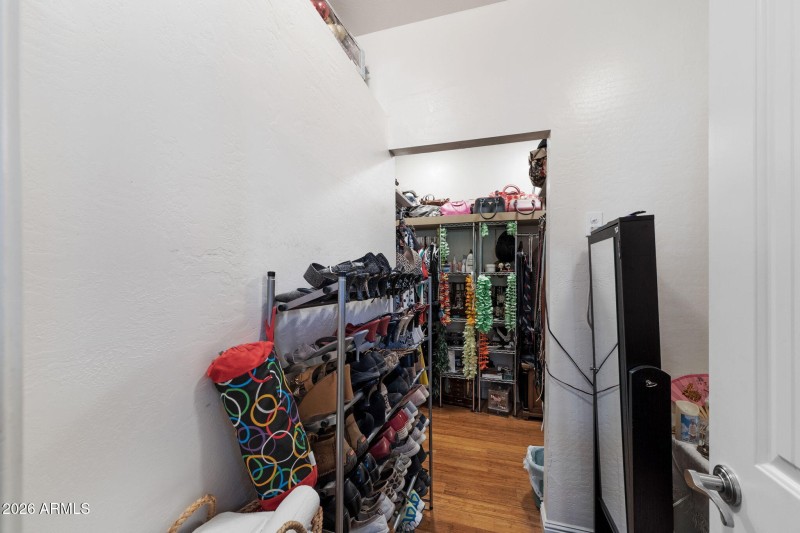 013__2482 W Arroyo Way