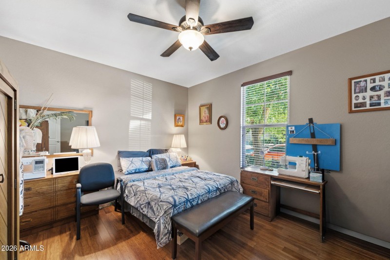 017__2482 W Arroyo Way