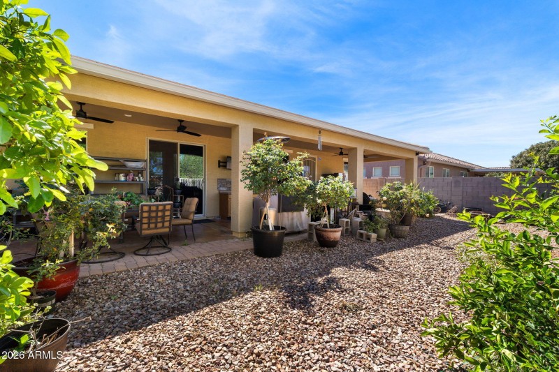 025__2482 W Arroyo Way