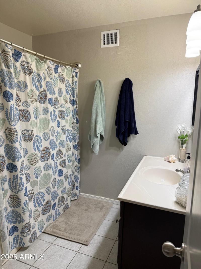 477042db-74b6-417d-99ed-9a809af71bb0 (1)