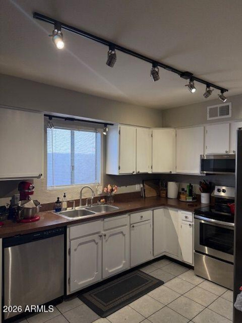 44101ce6-6383-4a03-85c5-4f0d02ff0674 (1)