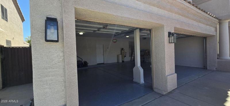 photo_4938611284413361776_y